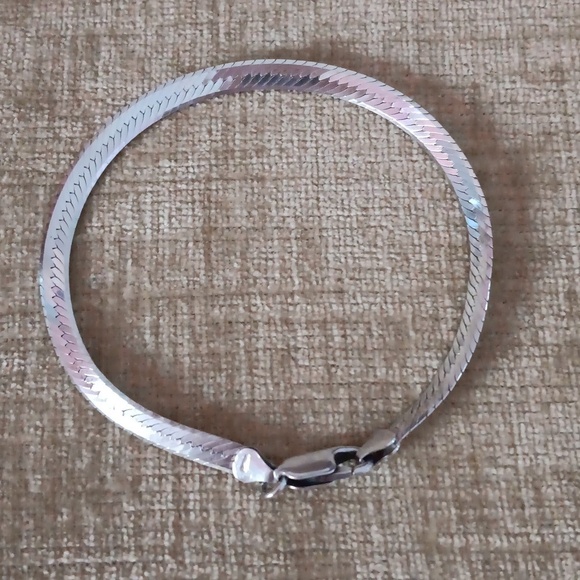 925 Italy Silver Flat Herringbone Snake Chain Bracelet - Picture 6 of 6